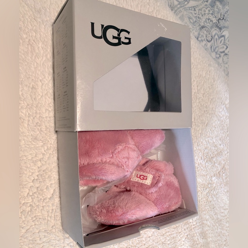 Infant UGG boot